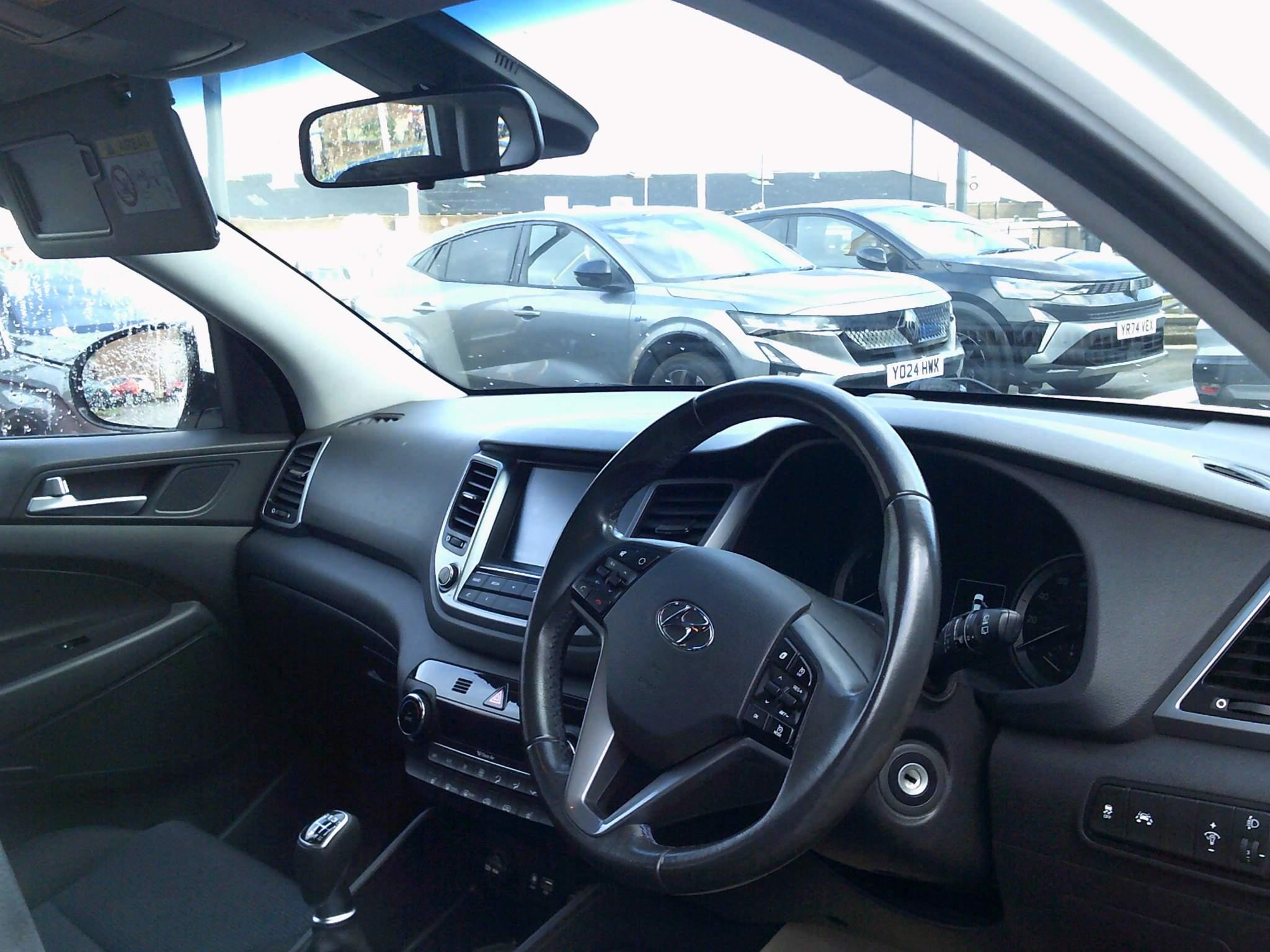 Hyundai TUCSON Image 11