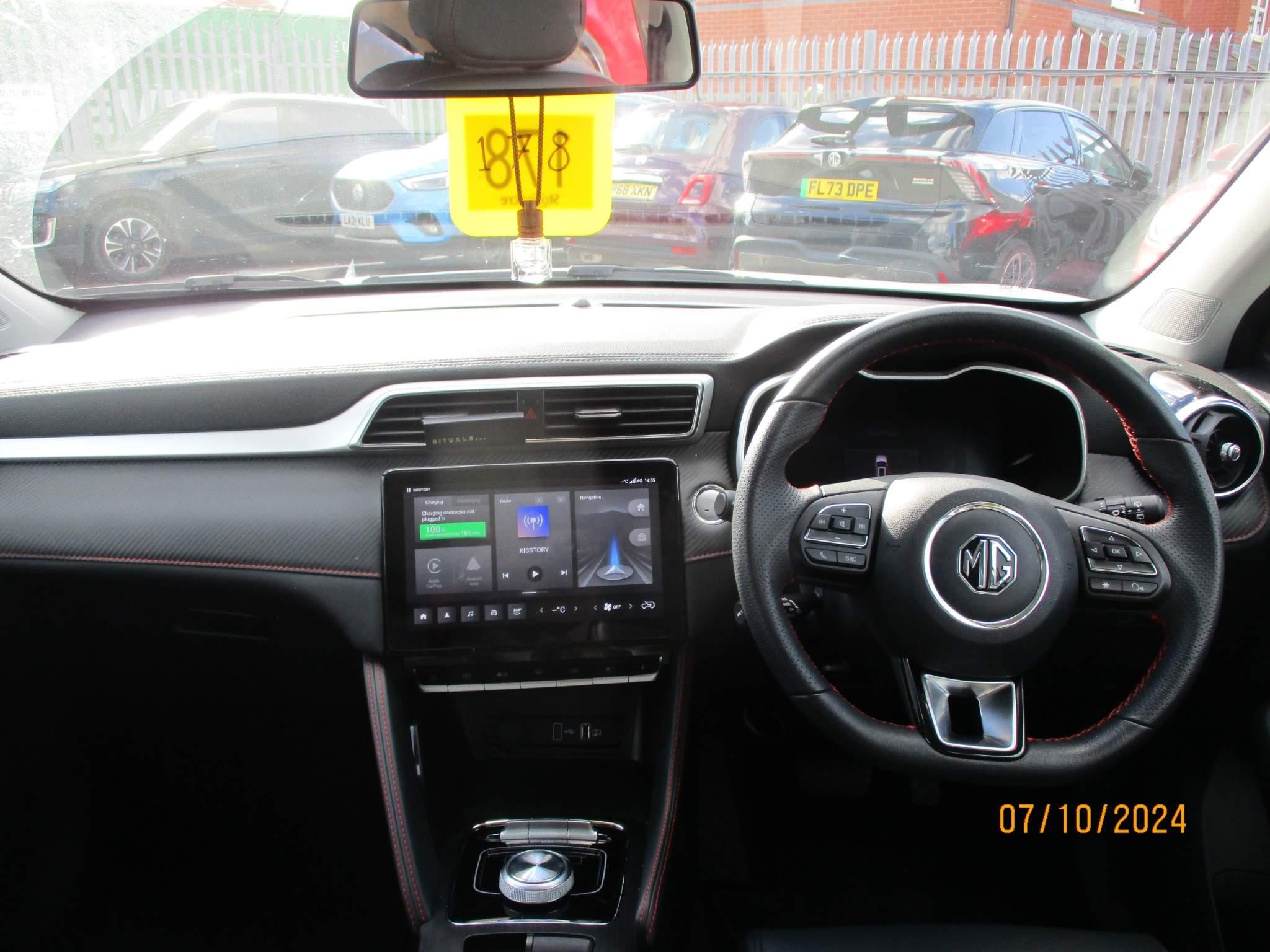 MG MG ZS Image 21