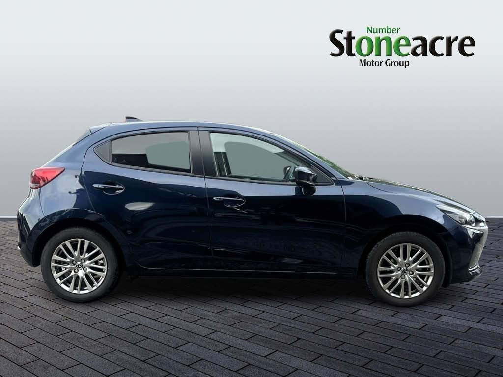 Mazda Mazda2 Image 2