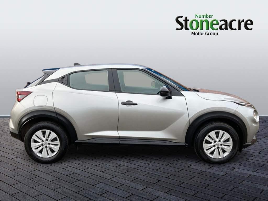 Nissan Juke Image 2