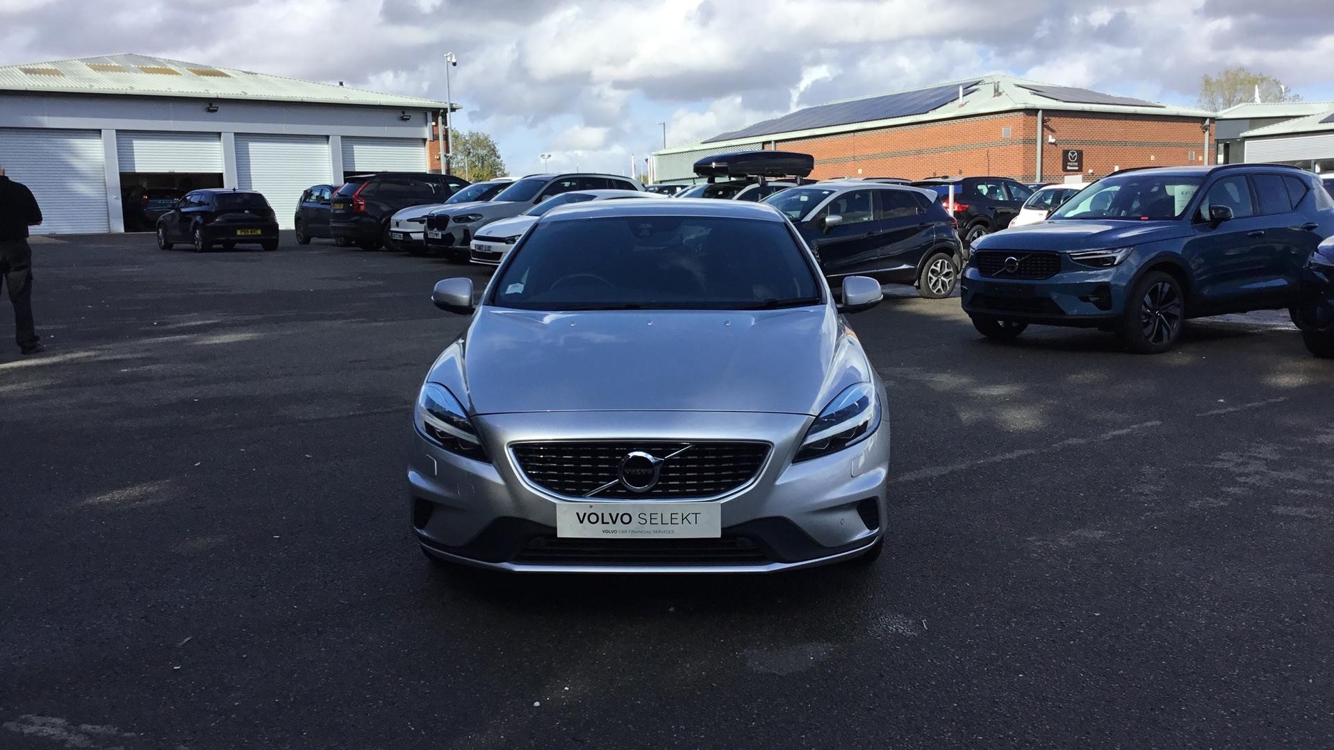 Volvo V40 Image 12