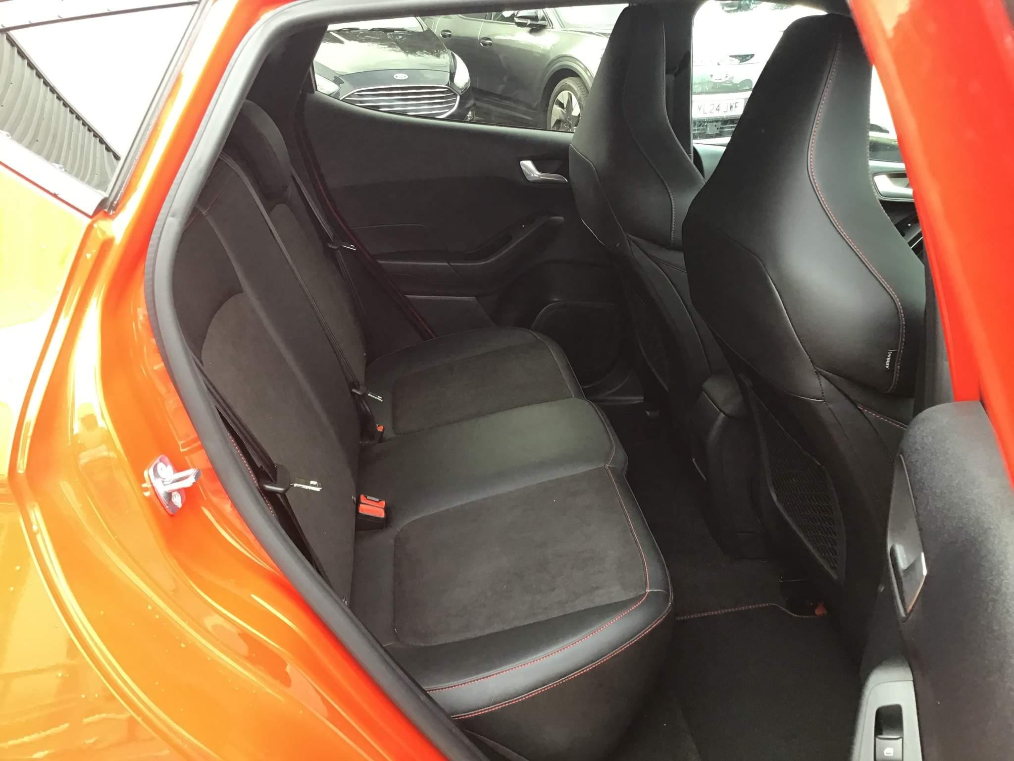 Ford Fiesta Image 13