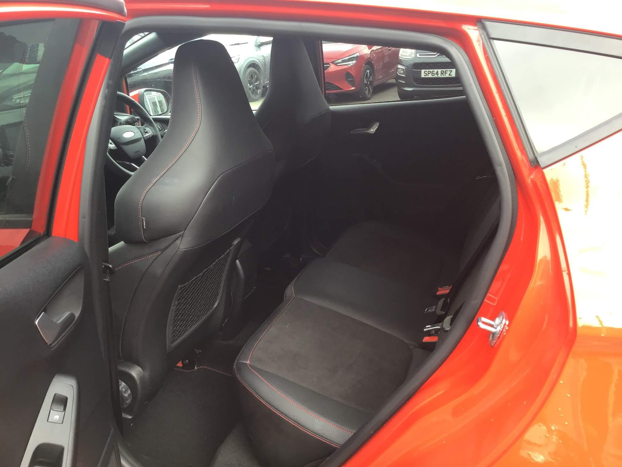 Ford Fiesta Image 15