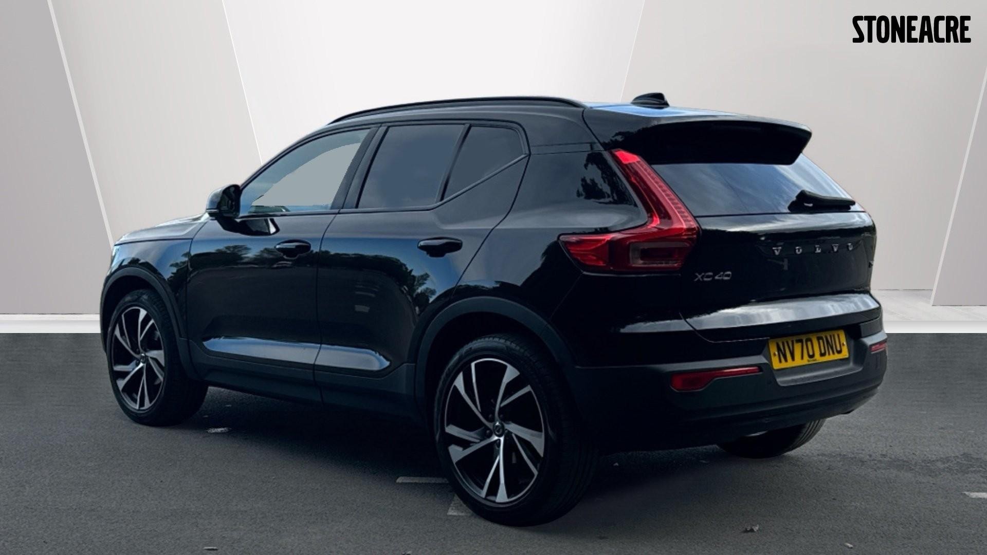 Volvo XC40 Image 2