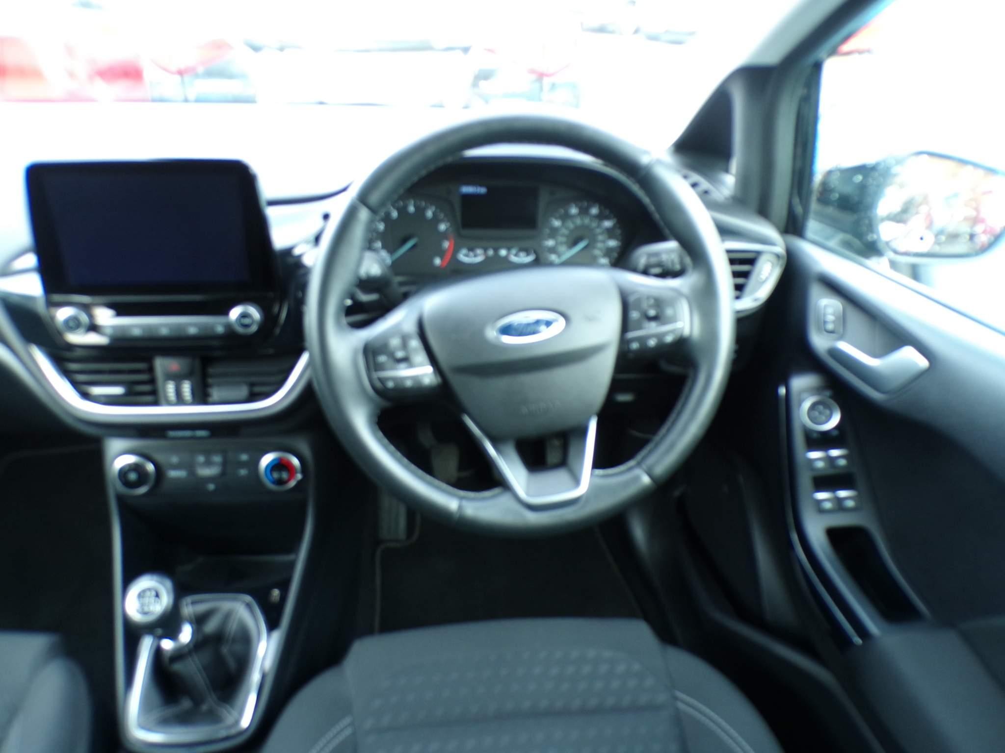 Ford Fiesta Image 15