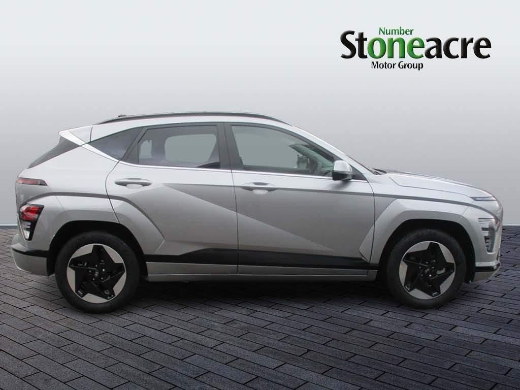 Hyundai KONA Image 2