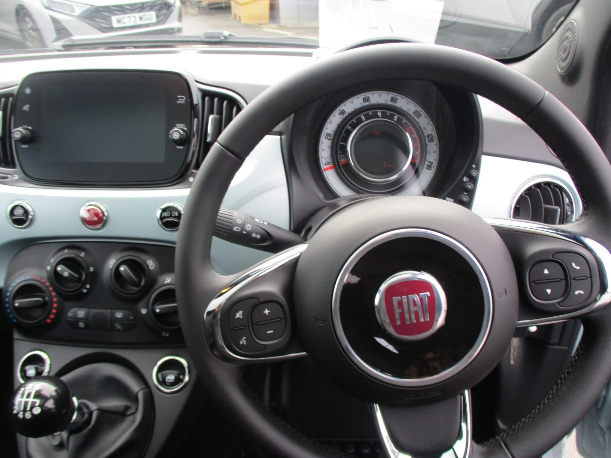 Fiat 500 Hybrid Image 10