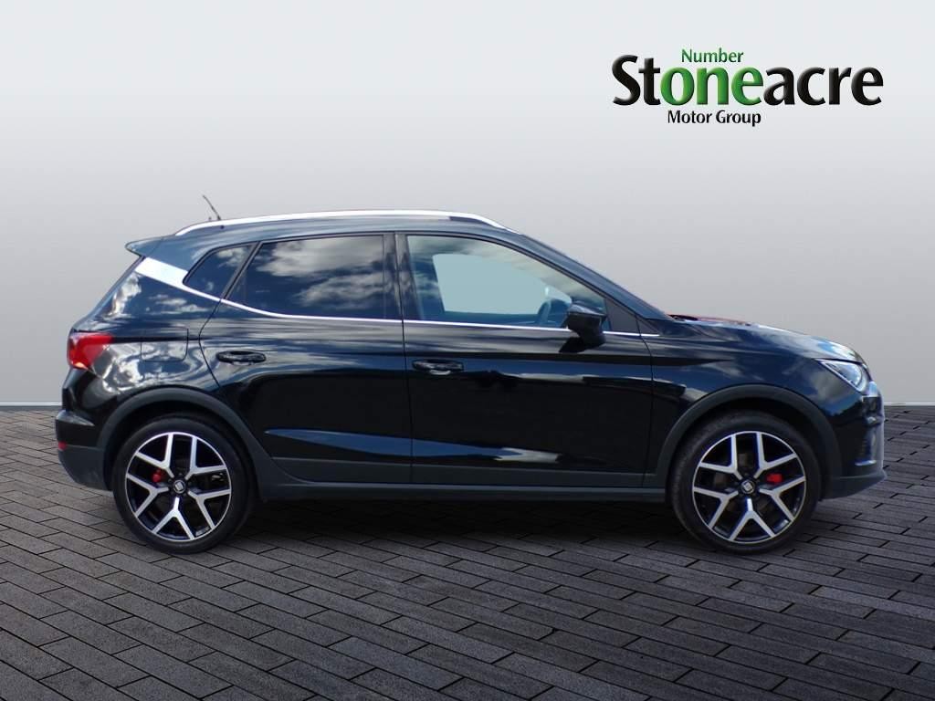 SEAT Arona Image 2