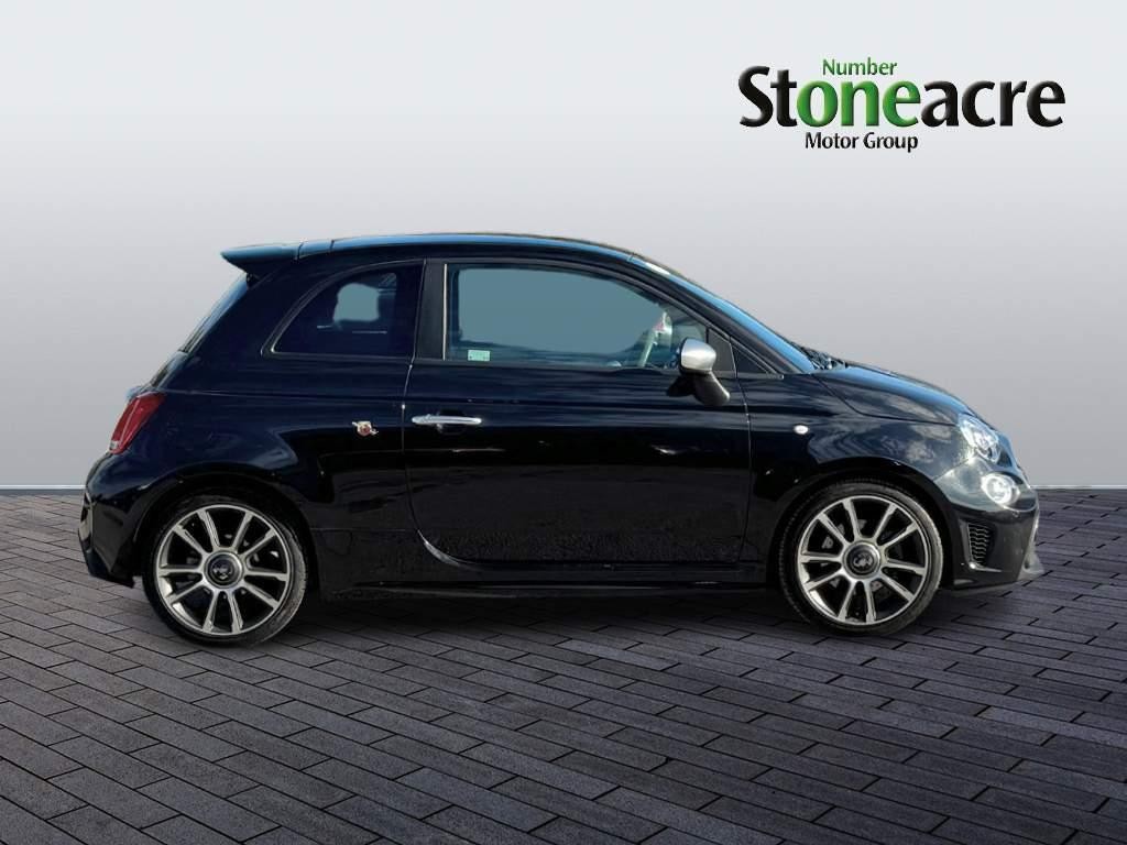 Abarth 595 Image 2