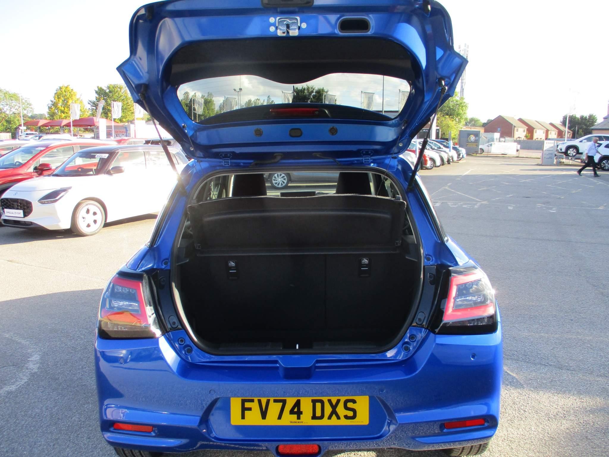 Suzuki Swift Image 13