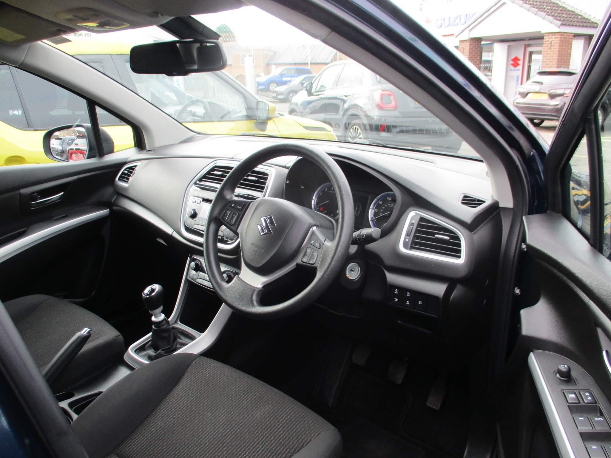 Suzuki SX4 S-Cross Image 8