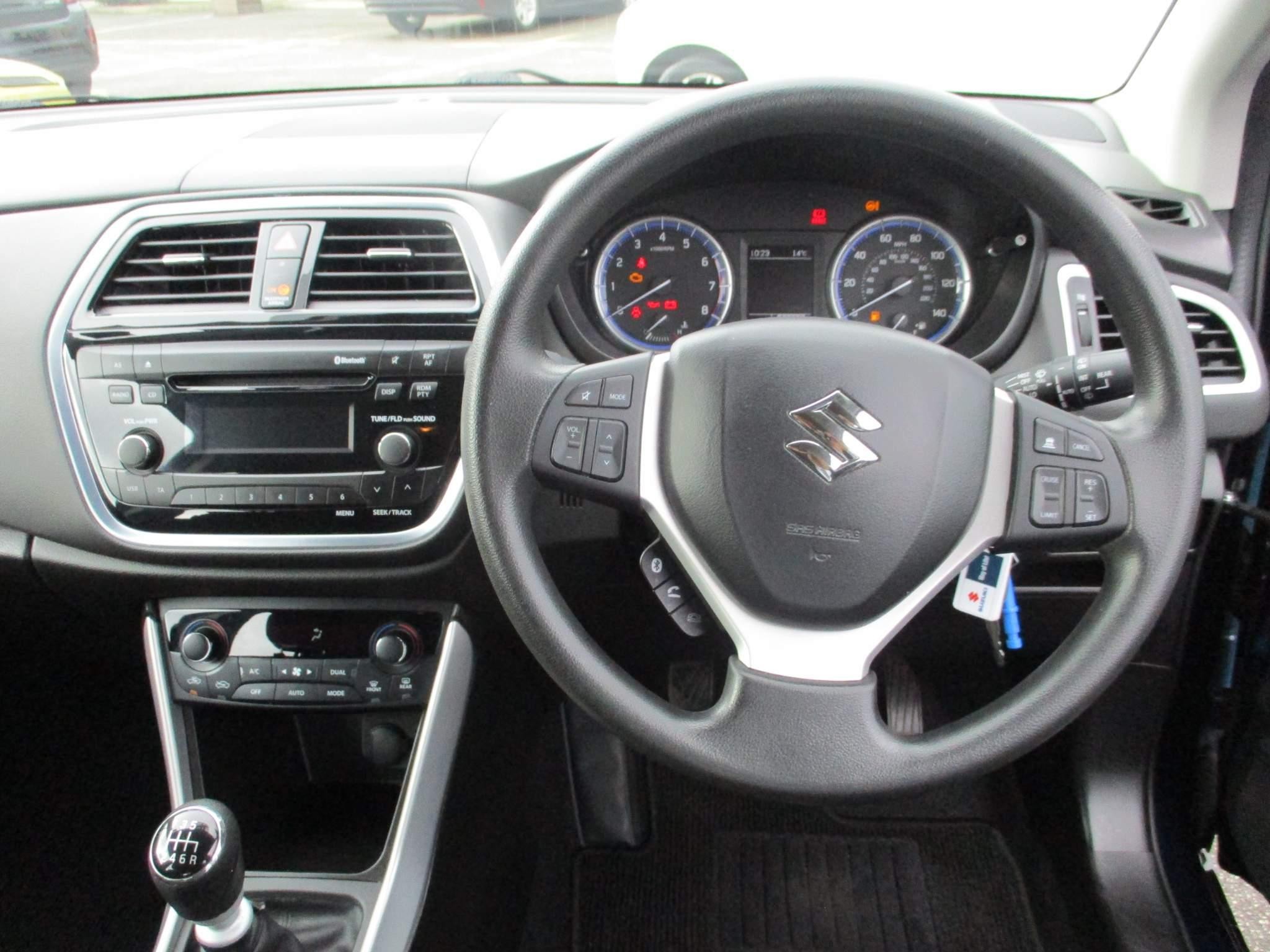 Suzuki SX4 S-Cross Image 12