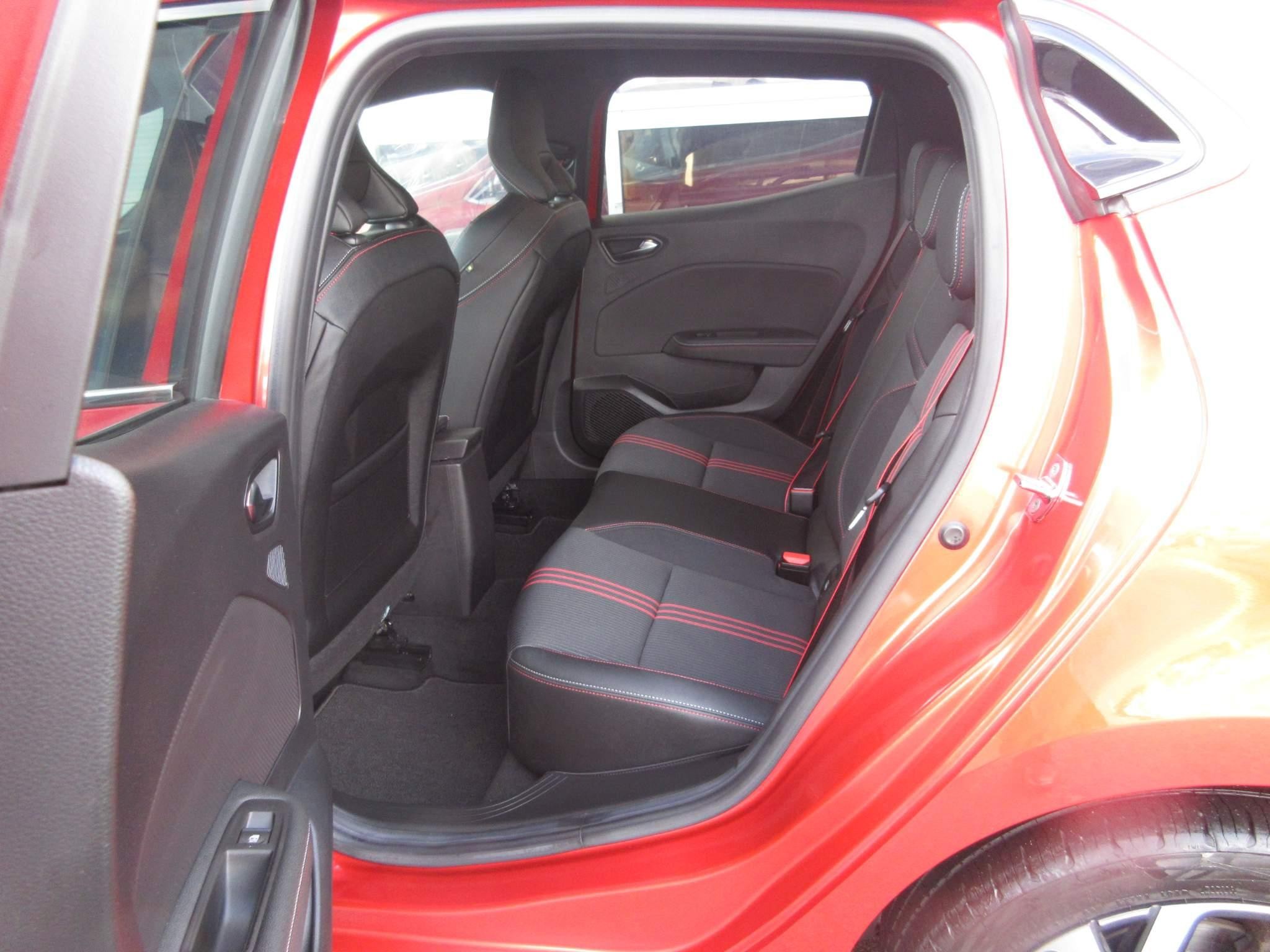 Renault Clio Image 10