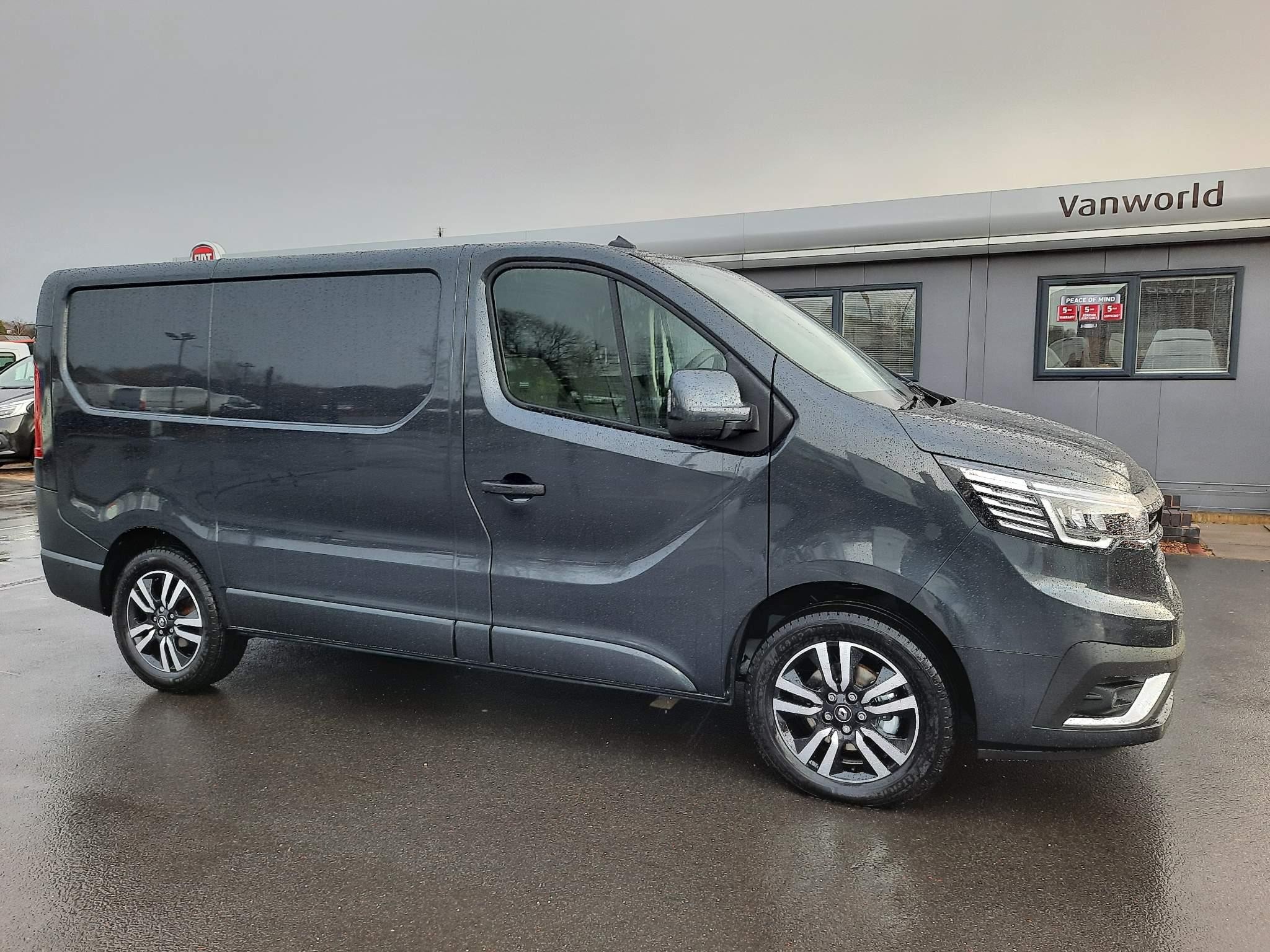 Renault Trafic Image 1