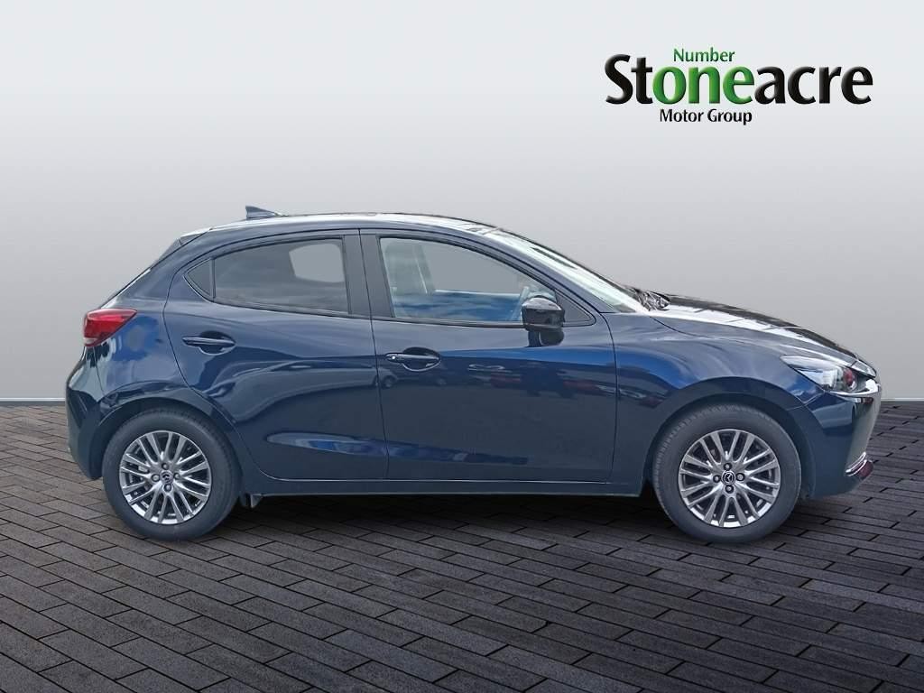 Mazda Mazda2 Image 2