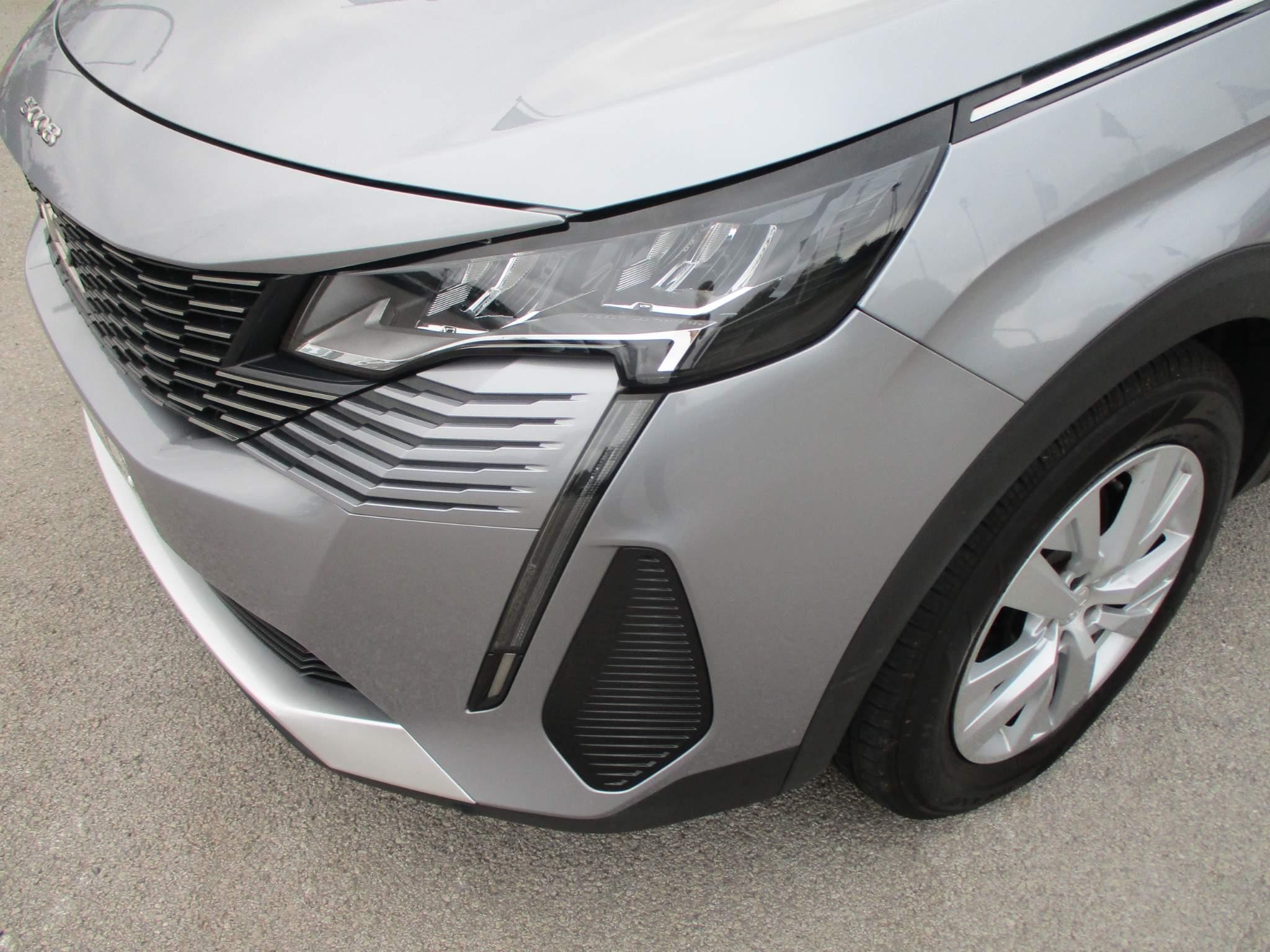 Peugeot 5008 Image 10