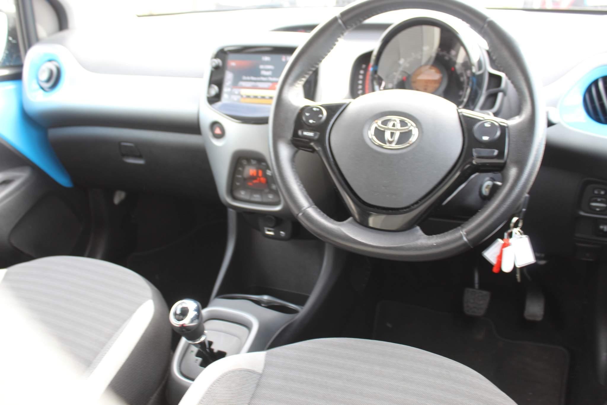 Toyota Aygo Image 12