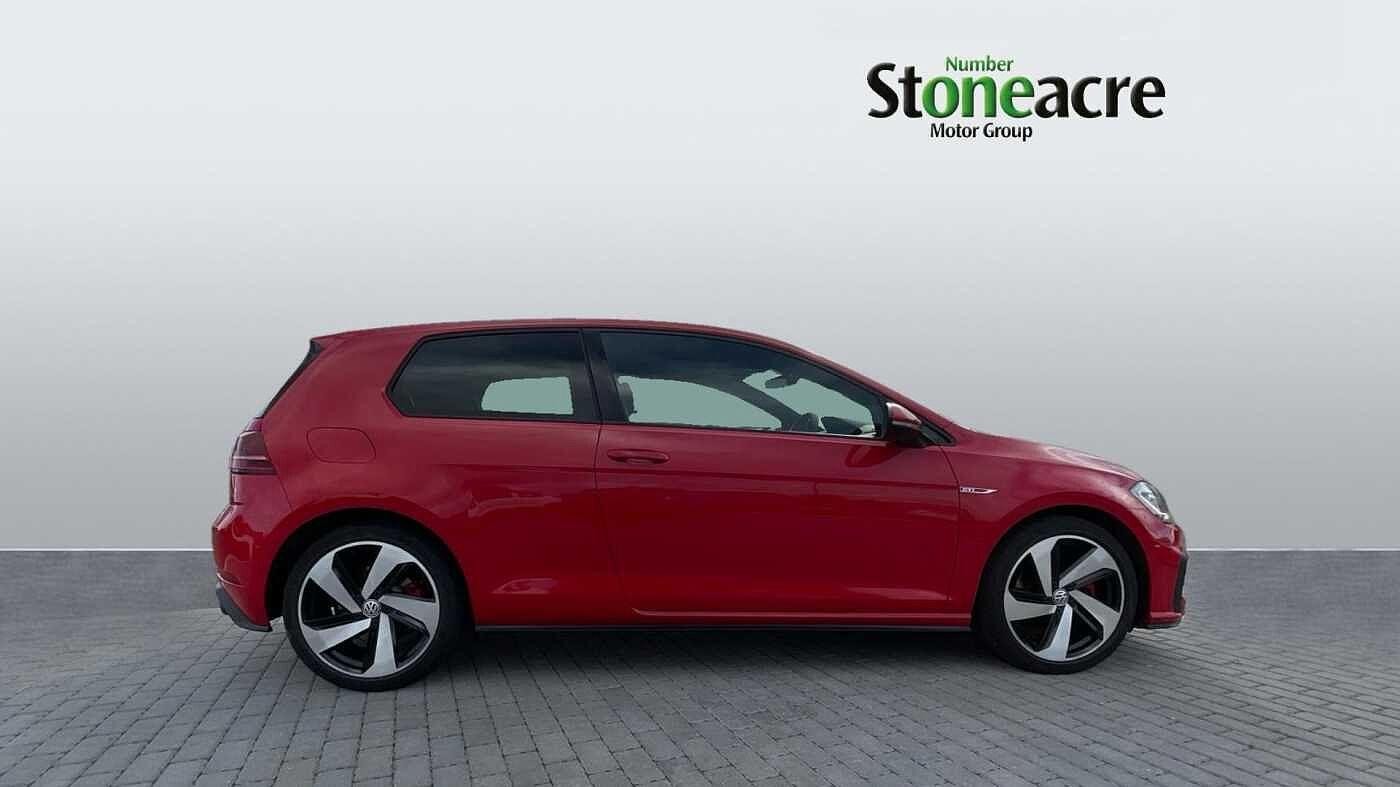 Volkswagen Golf Image 3