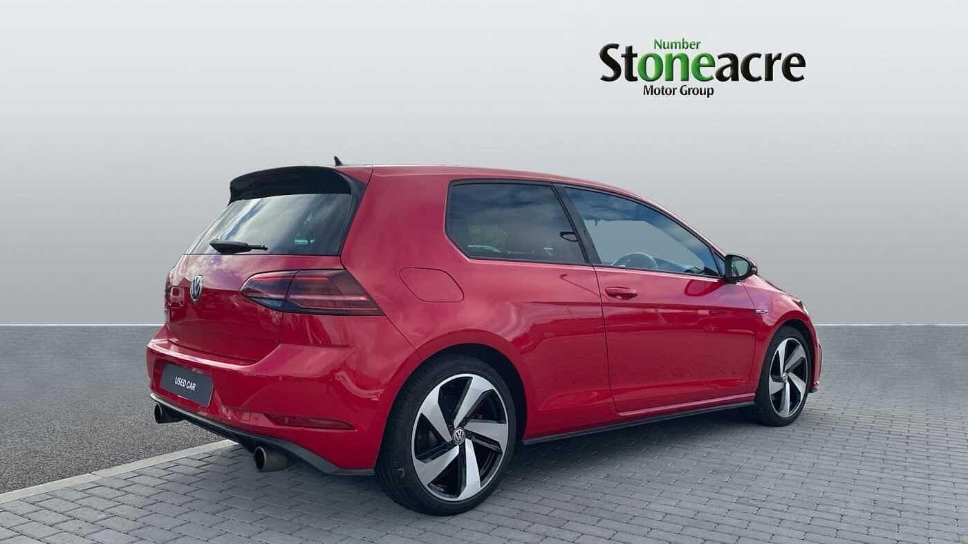 Volkswagen Golf Image 7