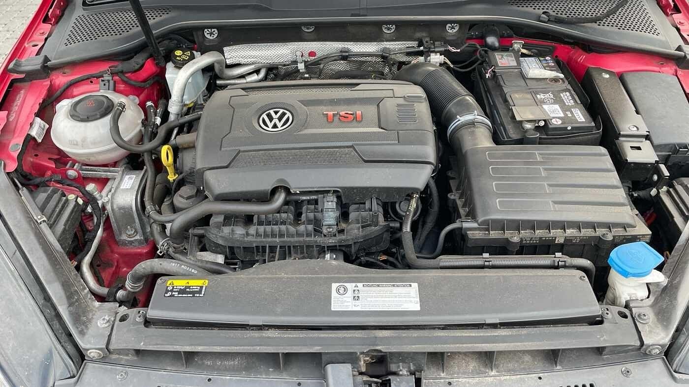 Volkswagen Golf Image 34