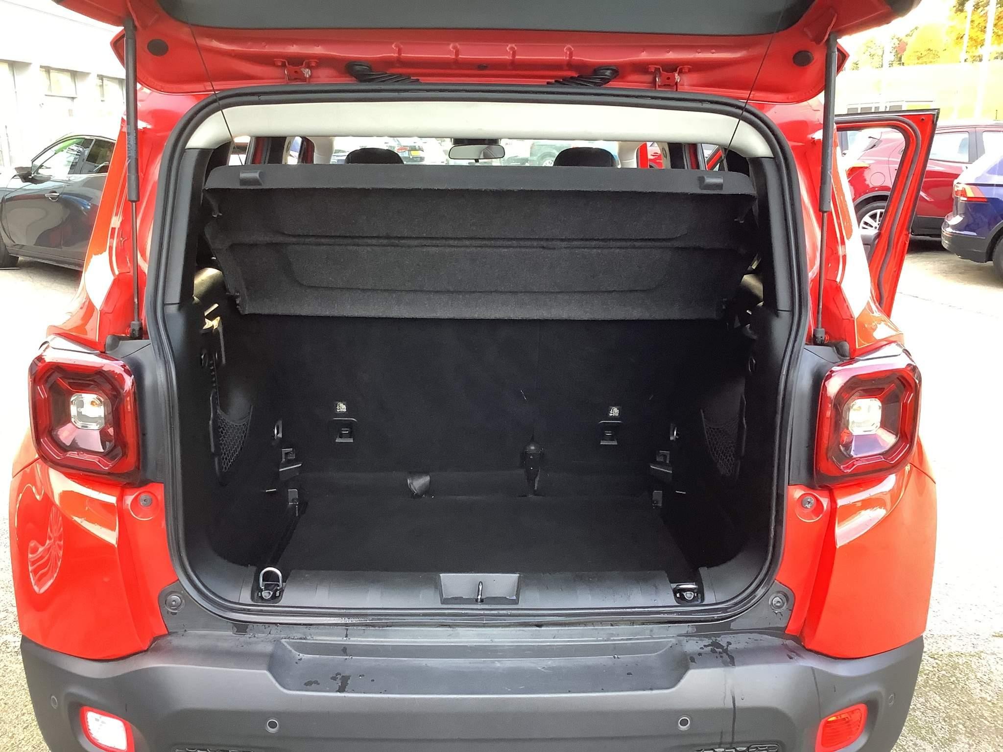 Jeep Renegade Image 13