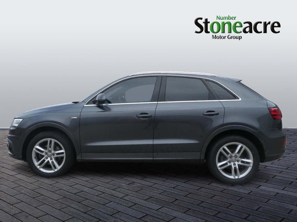 Audi Q3 Image 6