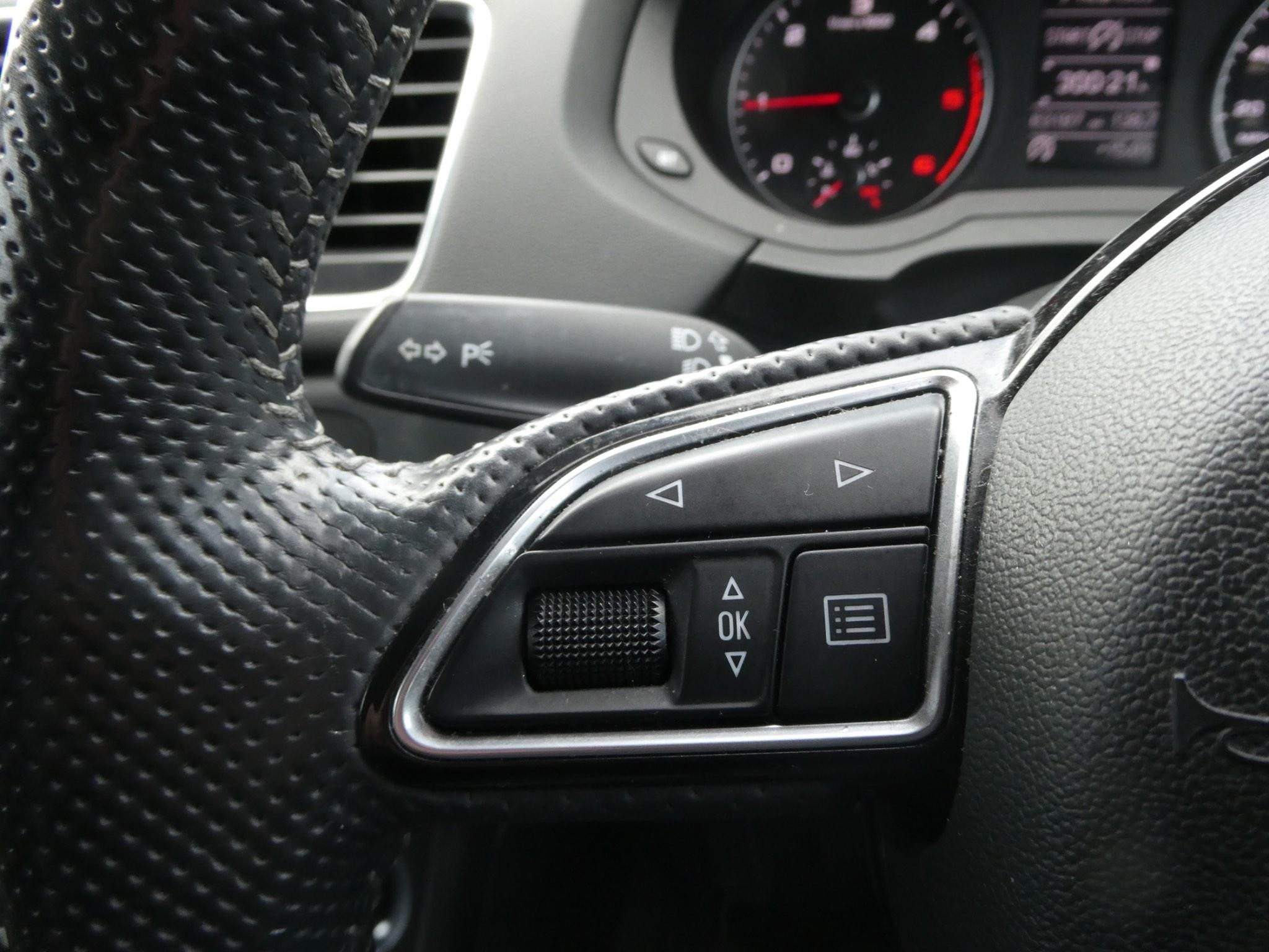 Audi Q3 Image 19