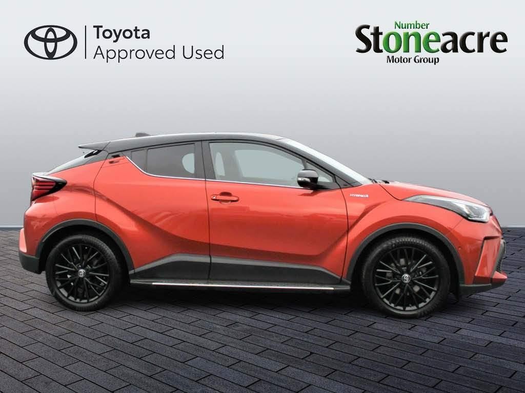 Toyota C-HR Image 4