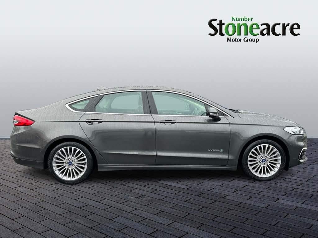 Ford Mondeo Image 2