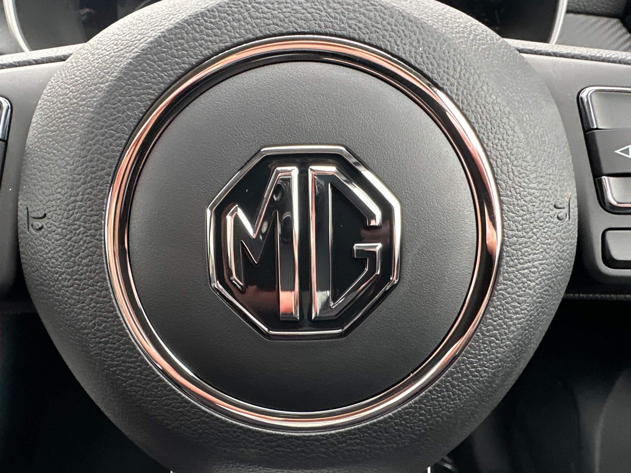 MG MG ZS Image 23