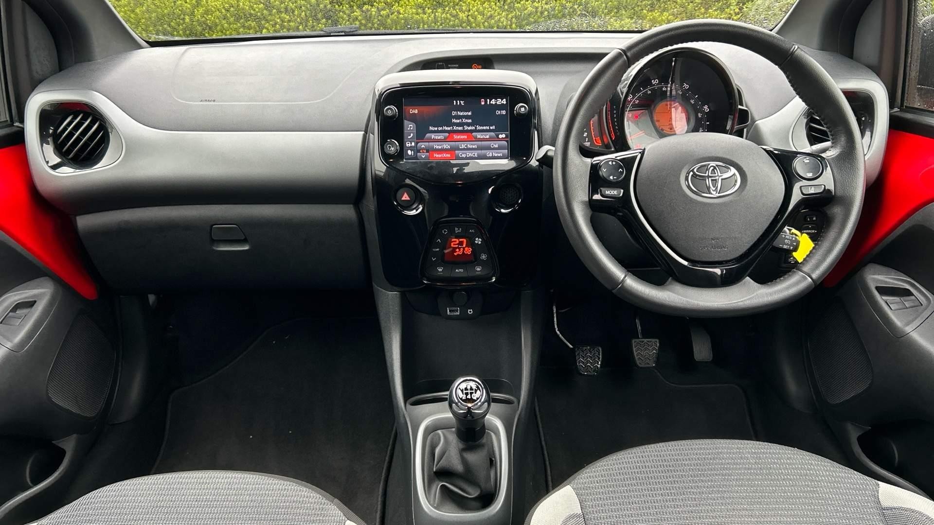 Toyota Aygo Image 11