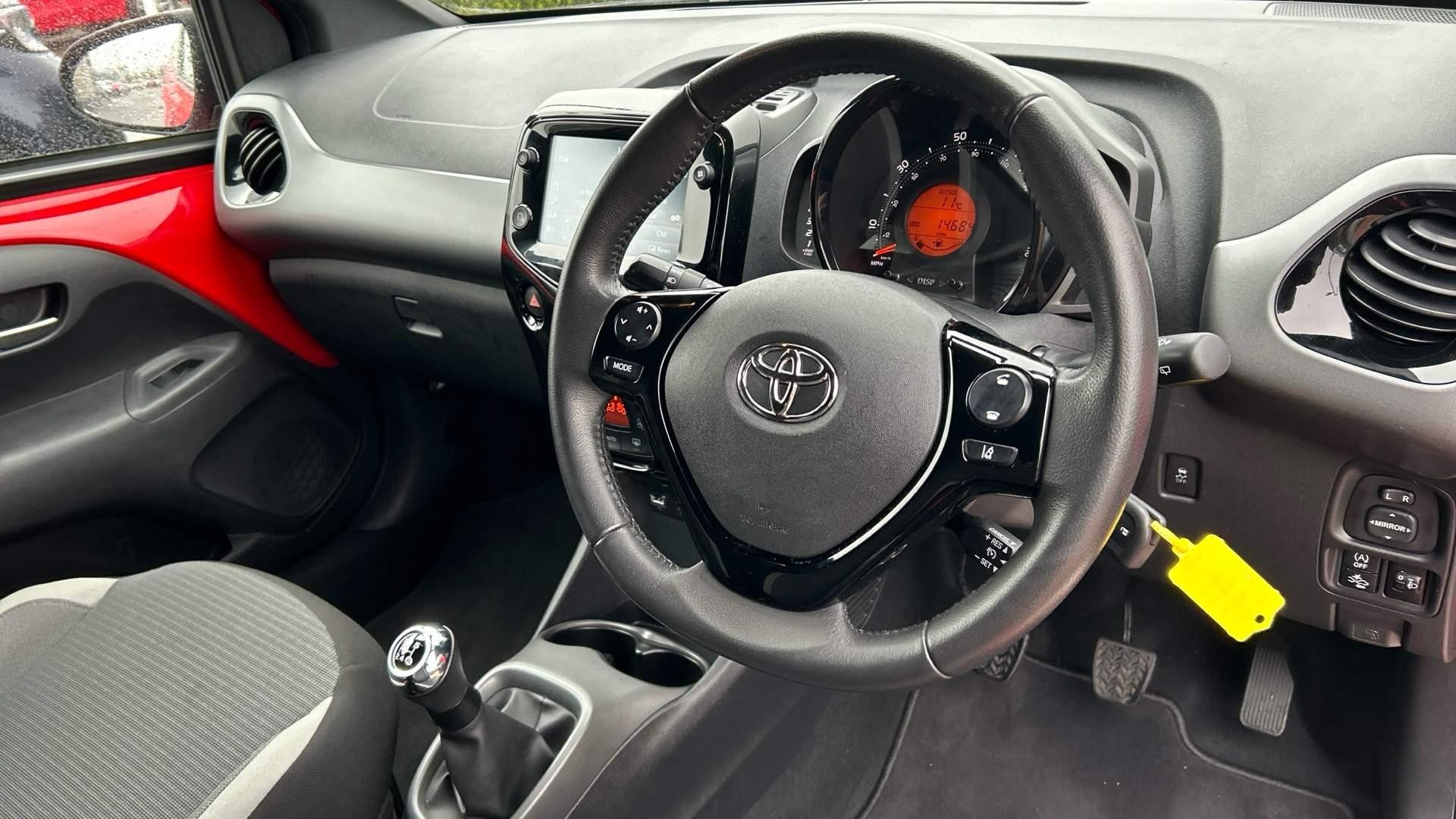 Toyota Aygo Image 12