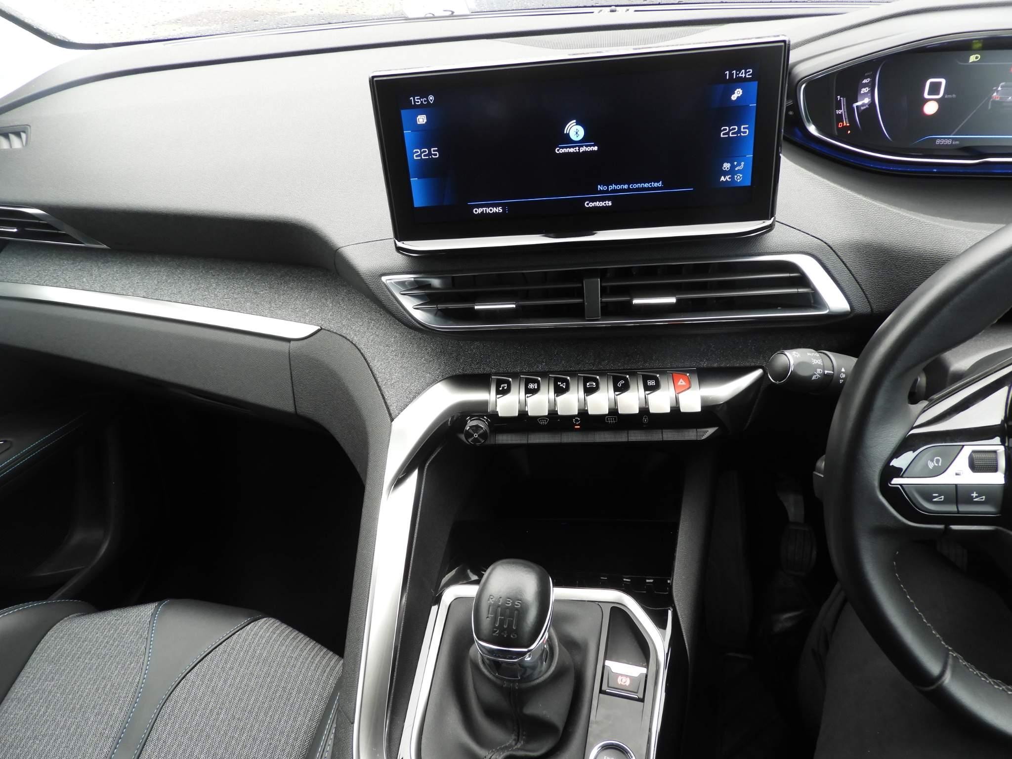 Peugeot 3008 Image 18