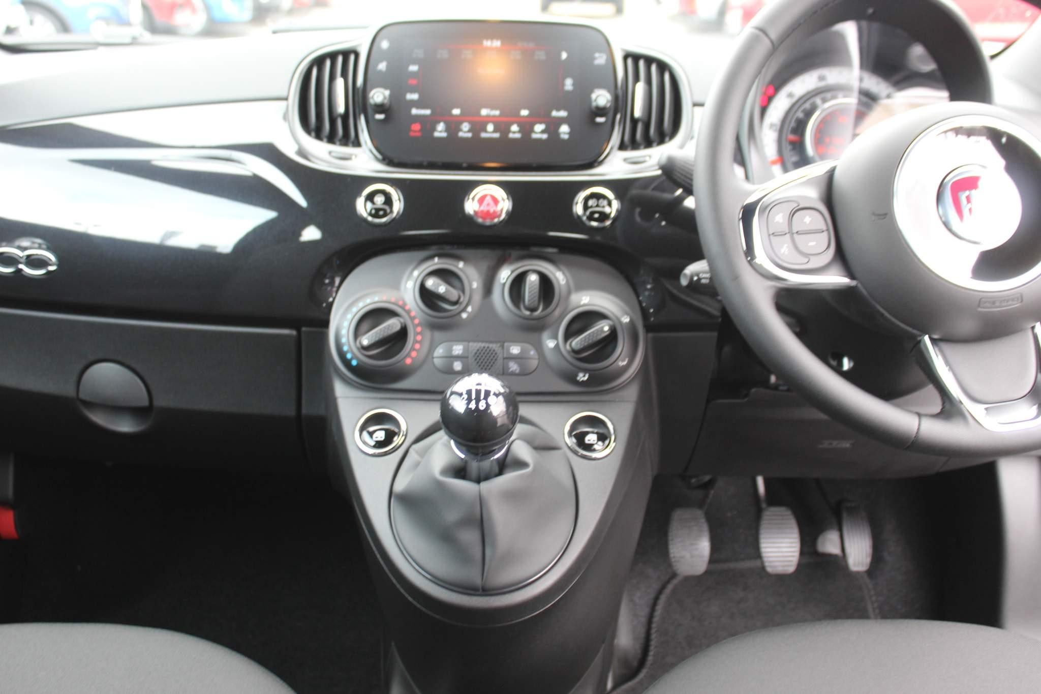 Fiat 500c Hybrid Image 20