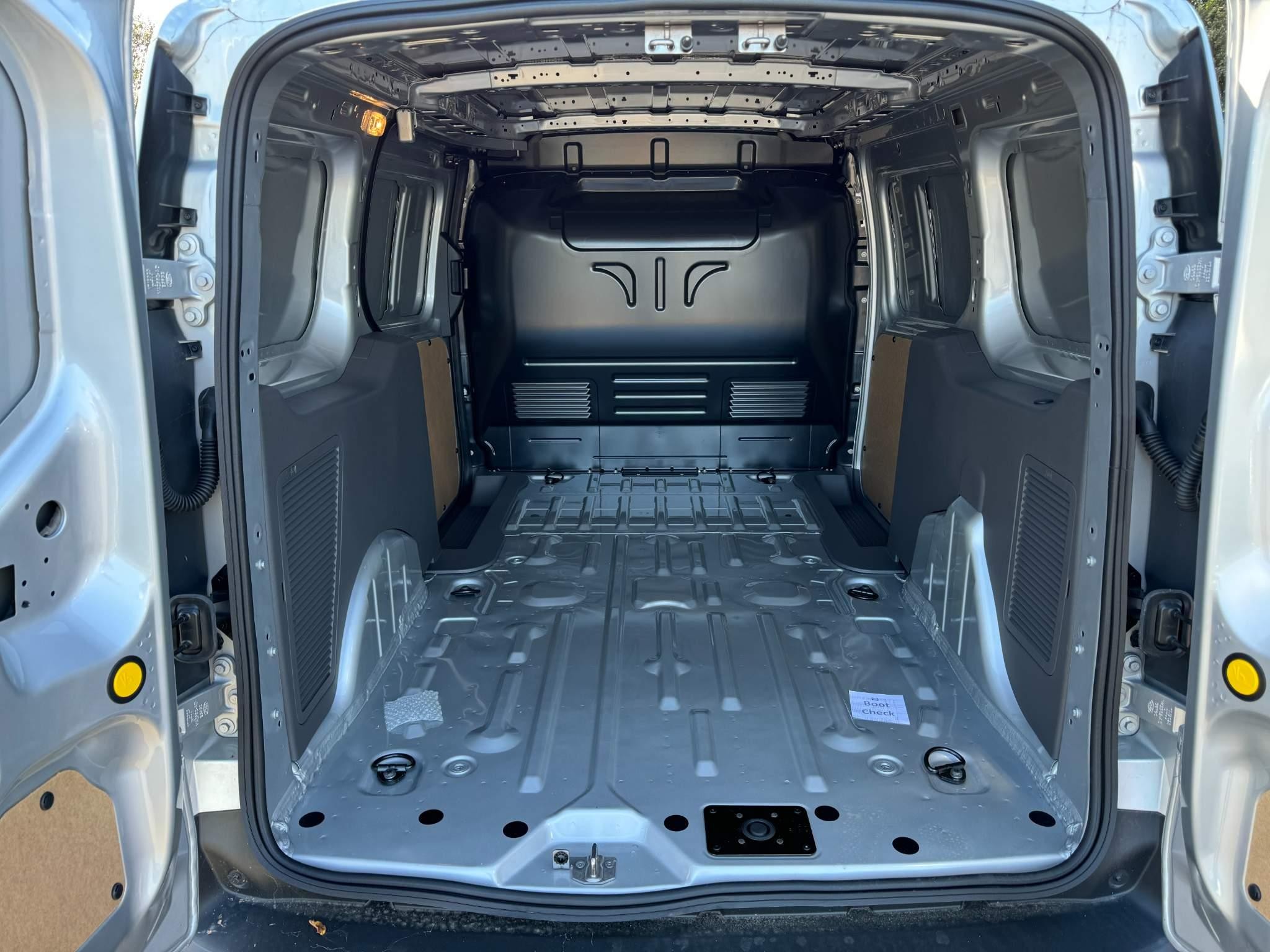 Ford Transit Connect Image 30