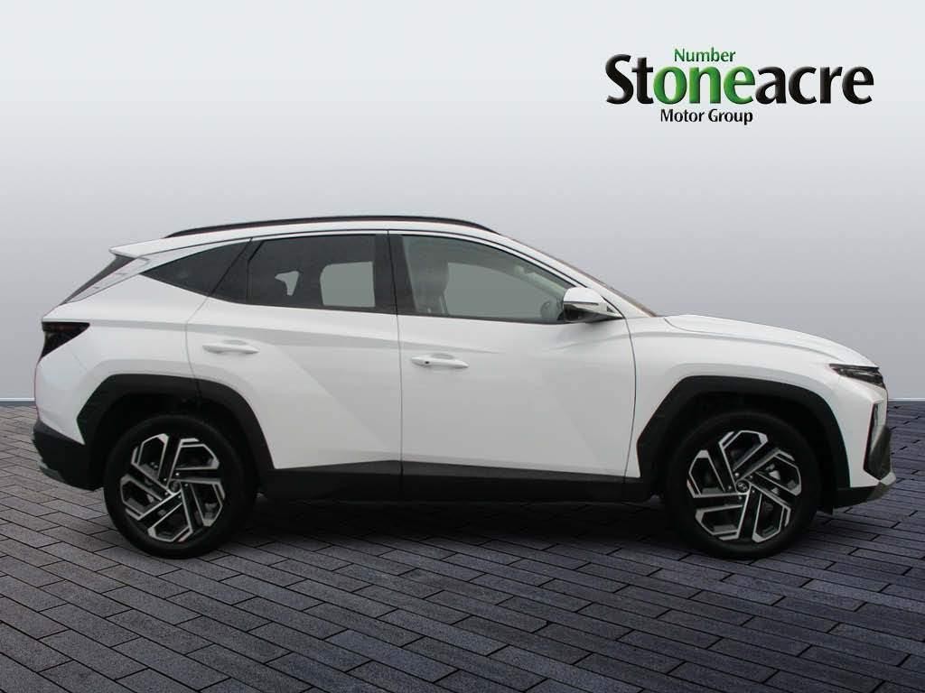 Hyundai TUCSON Image 2