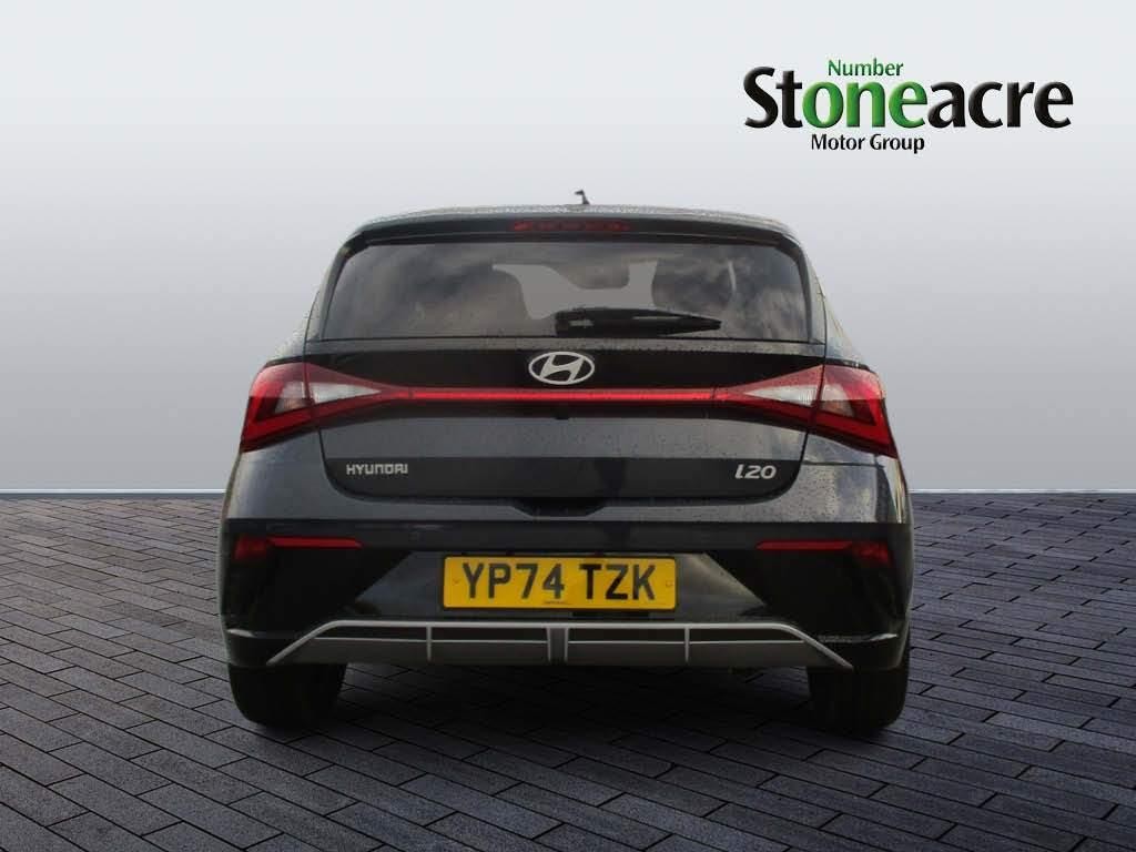 Hyundai i20 Image 4