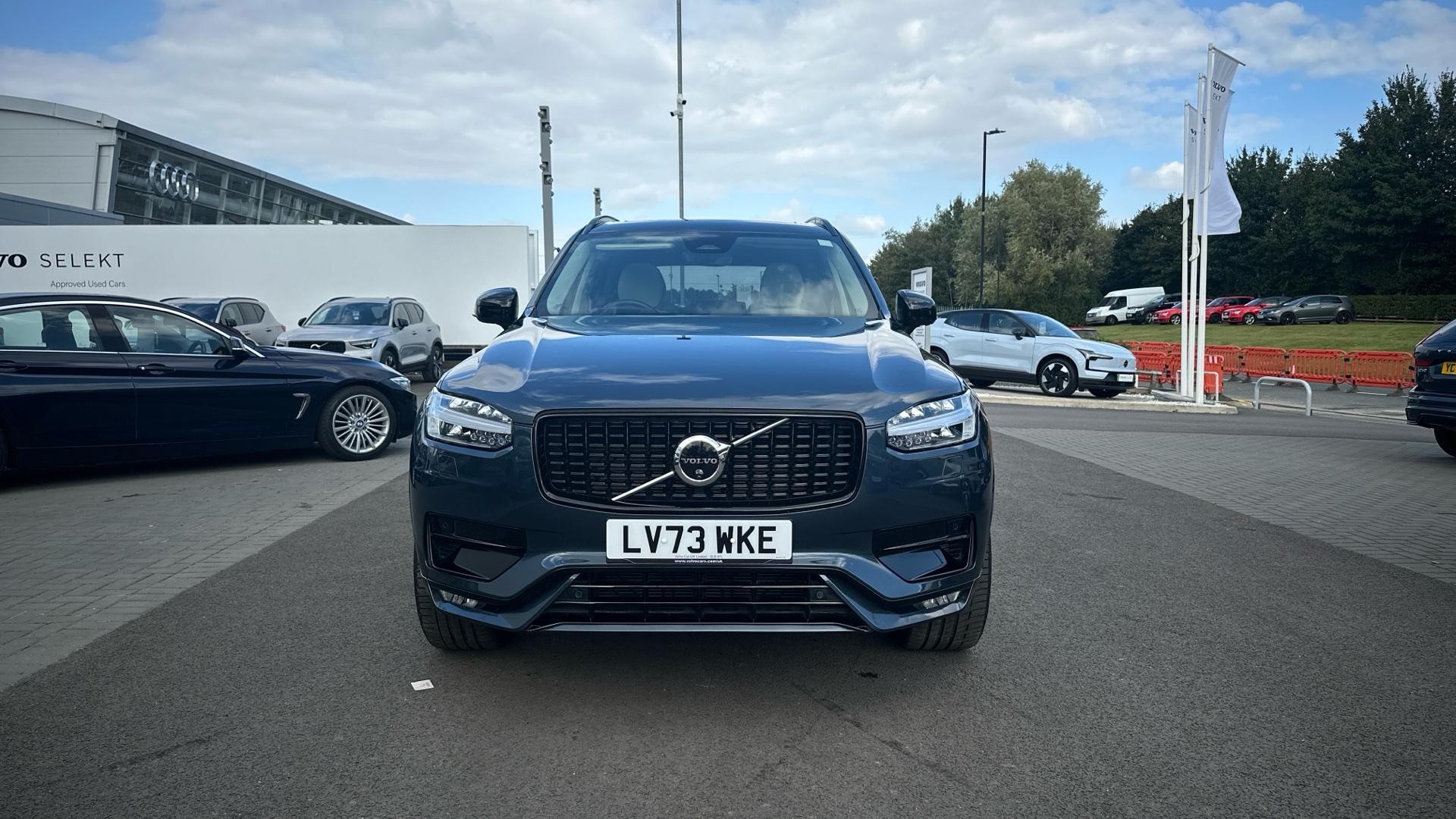 Volvo XC90 Image 12