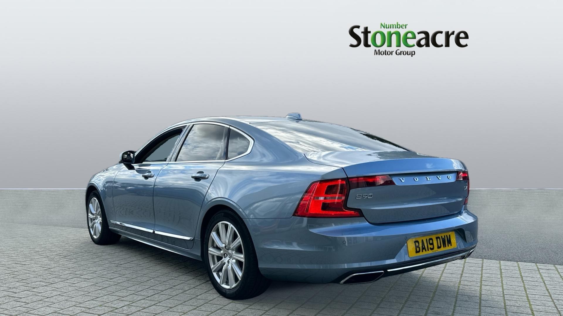 Volvo S90 Image 2