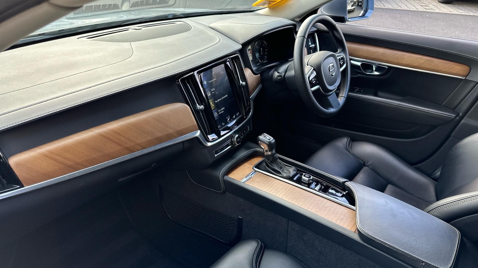 Volvo S90 Image 4