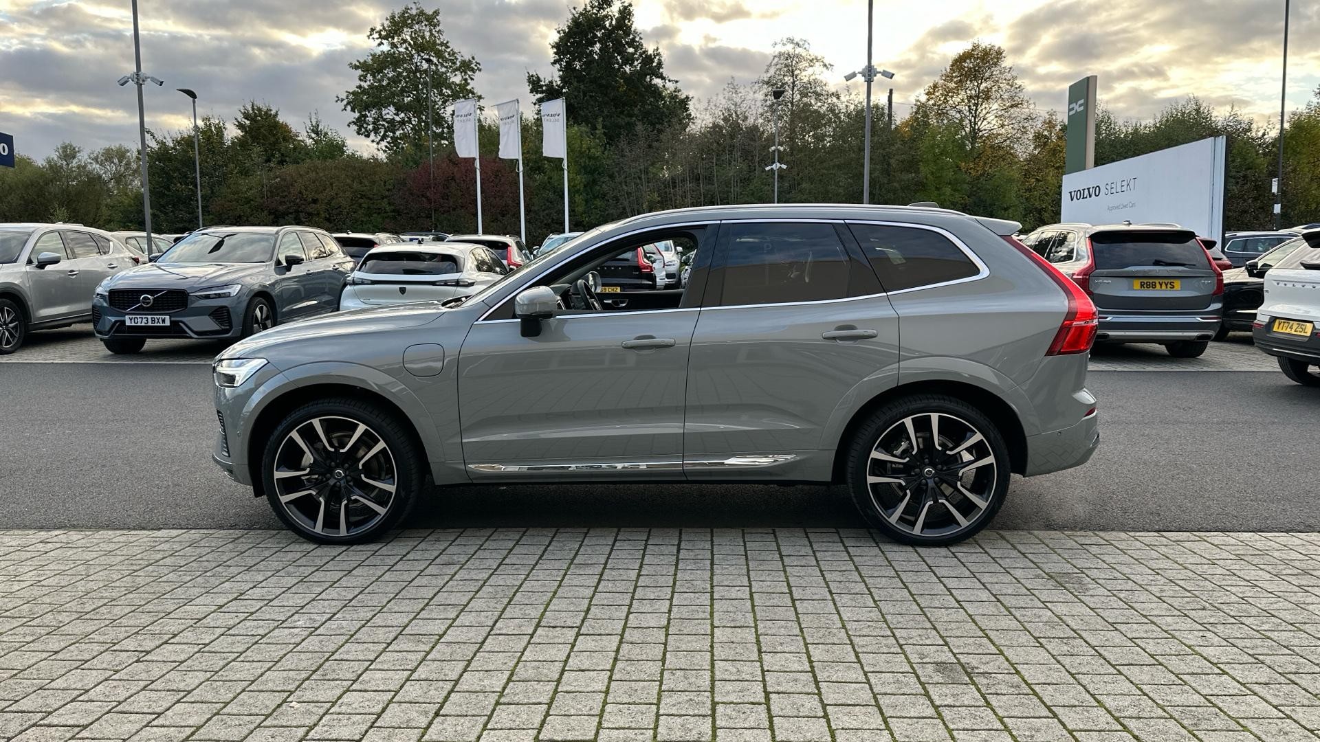 Volvo XC60 Image 8