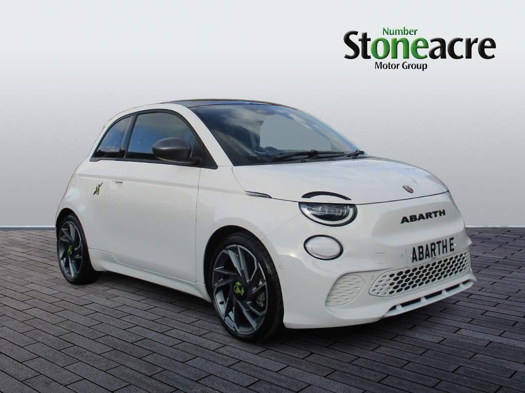 Abarth 500e Image 1