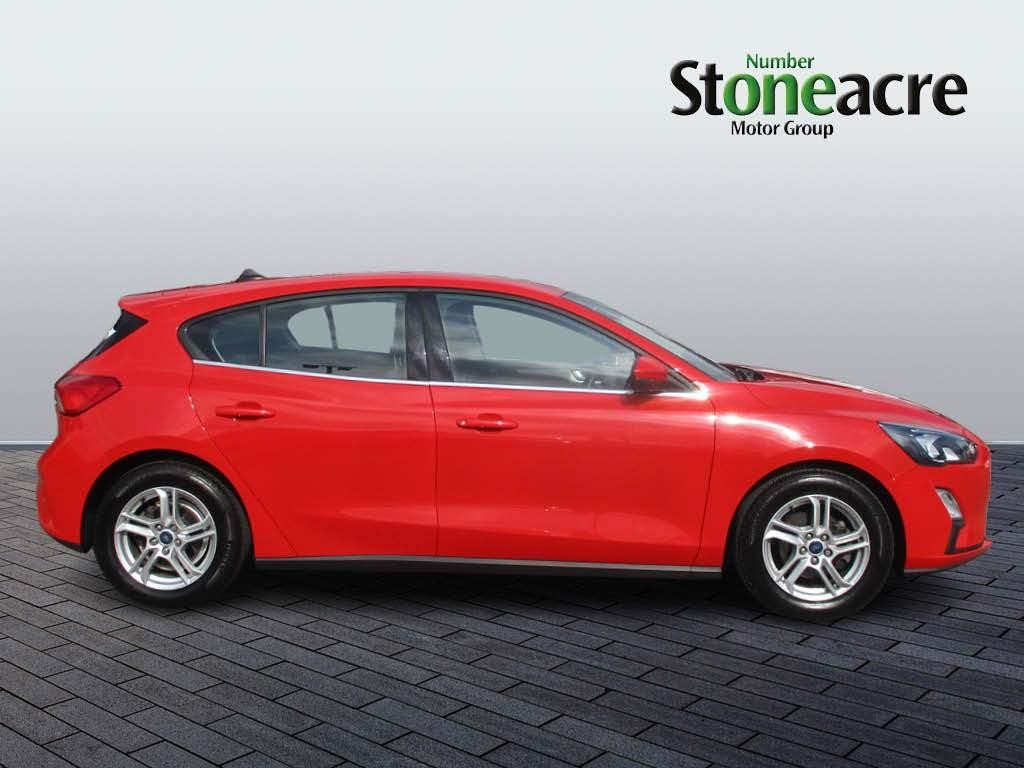 Ford Focus Image 2