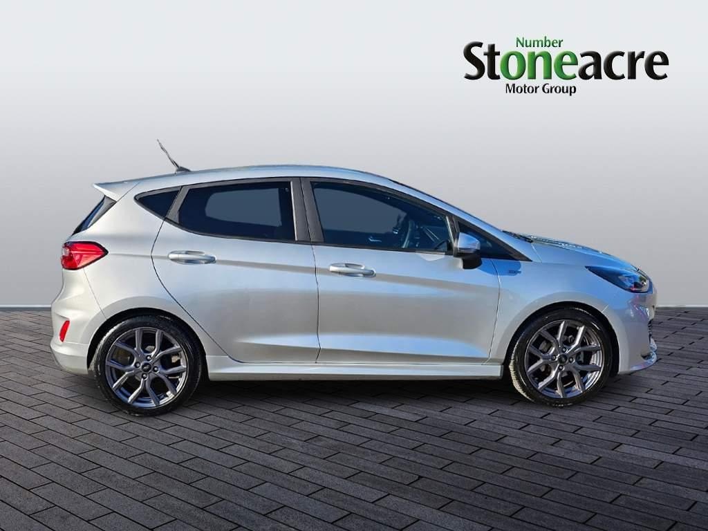 Ford Fiesta Image 3