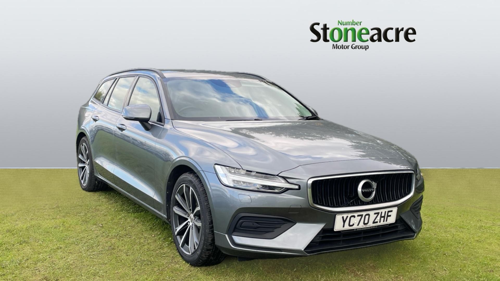 Volvo V60 Image 1