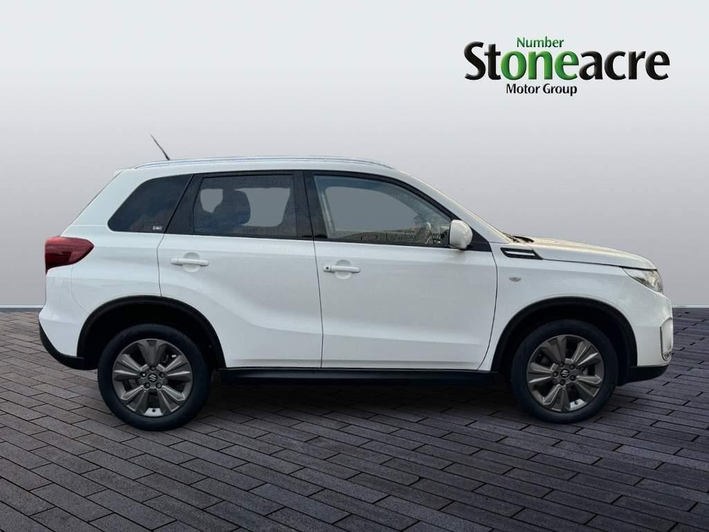 Suzuki Vitara Image 2