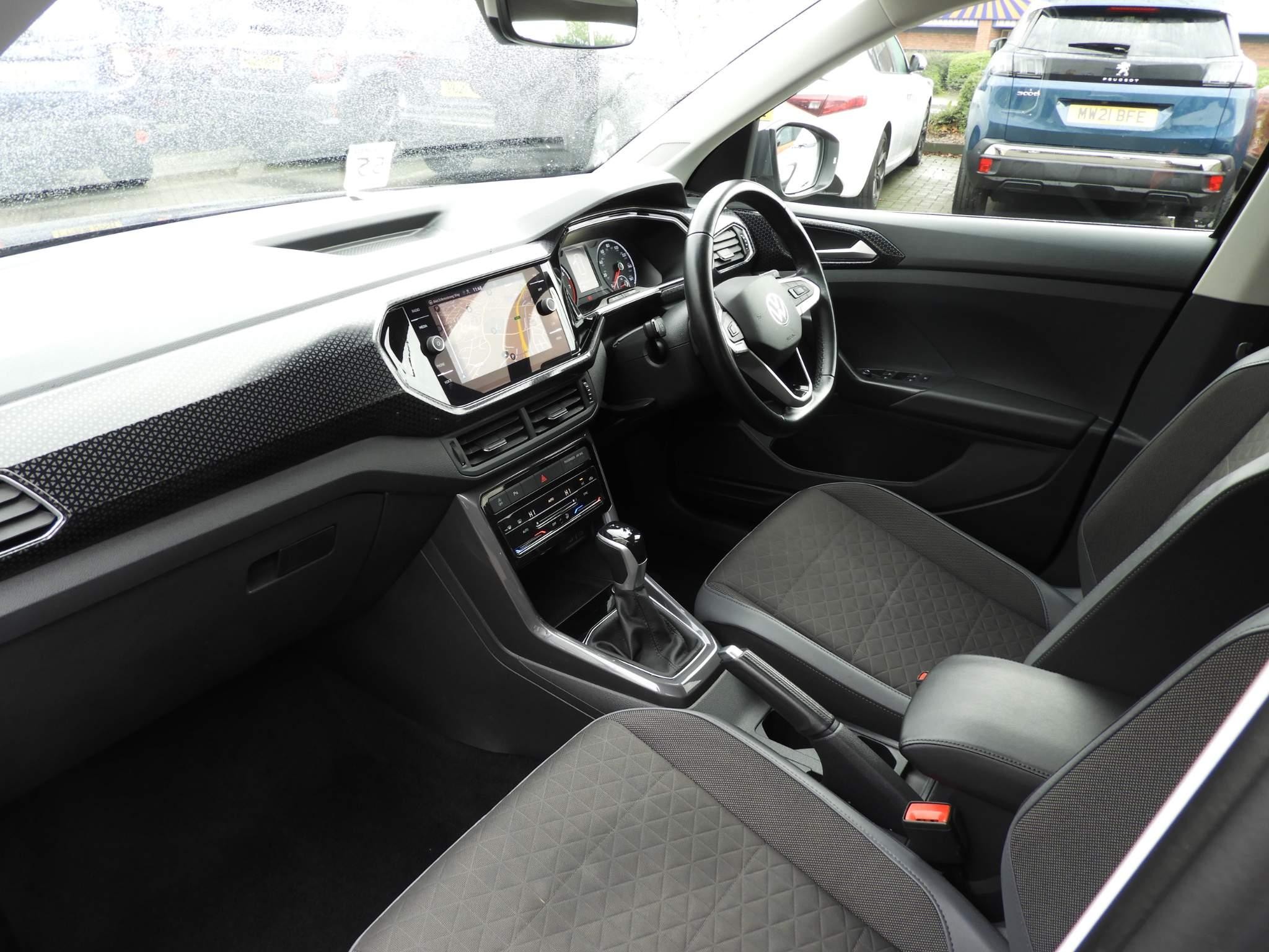 Volkswagen T-Cross Image 14