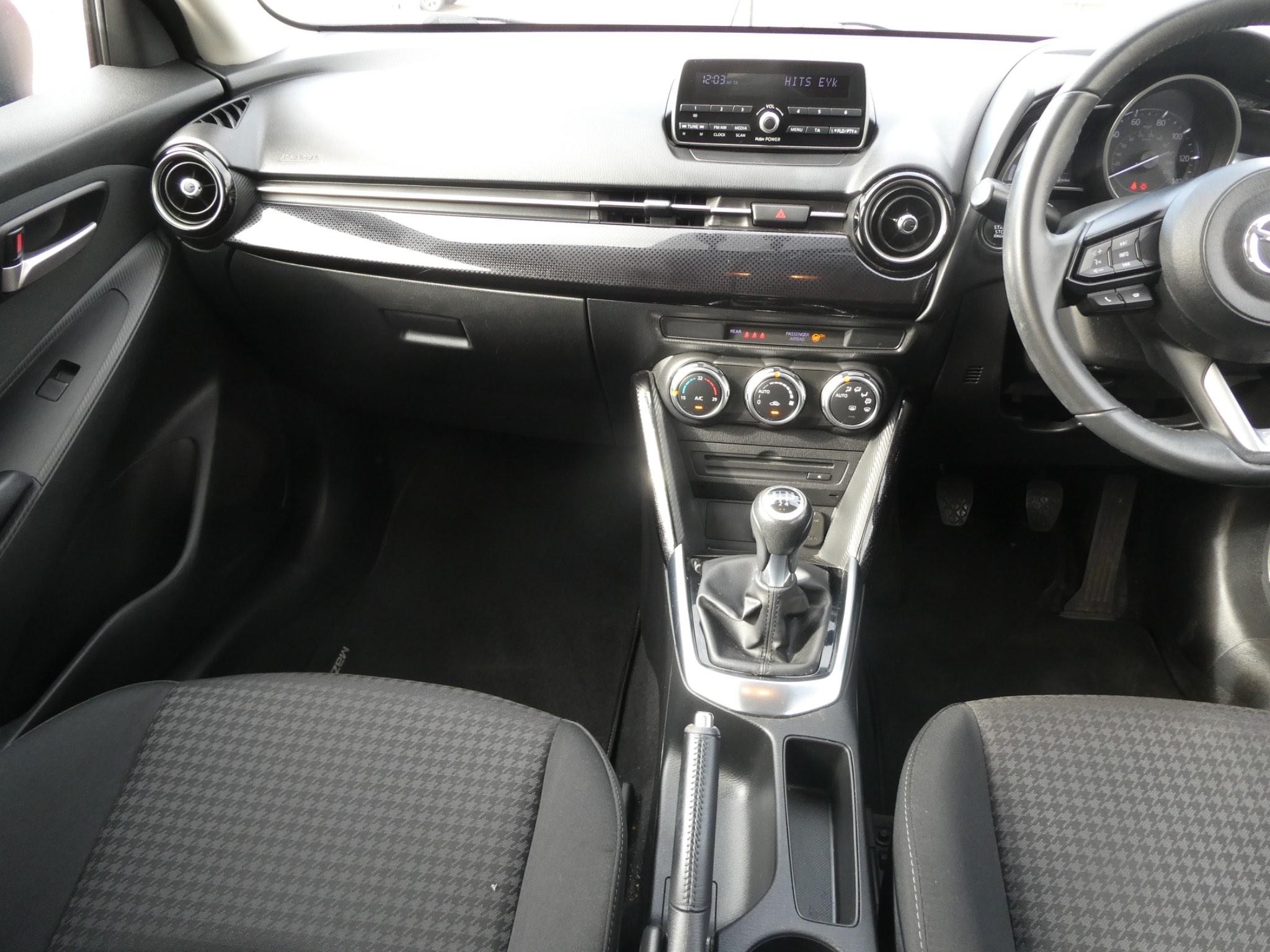 Mazda Mazda2 Image 16