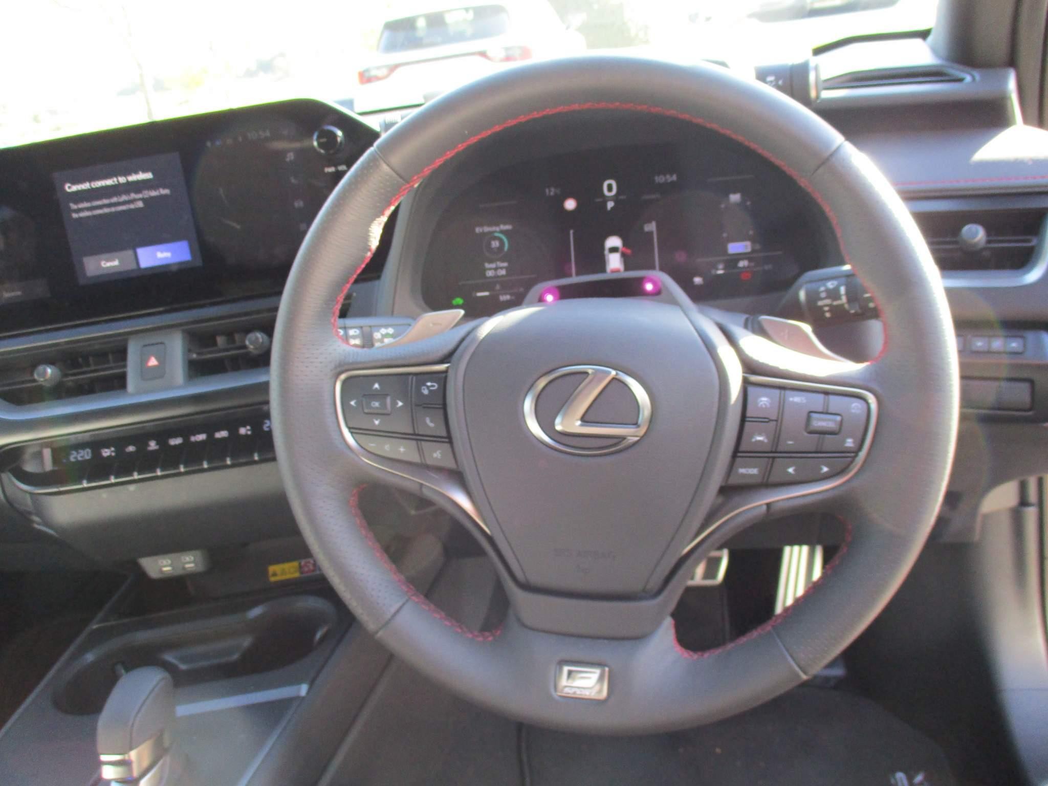 Lexus UX Image 15