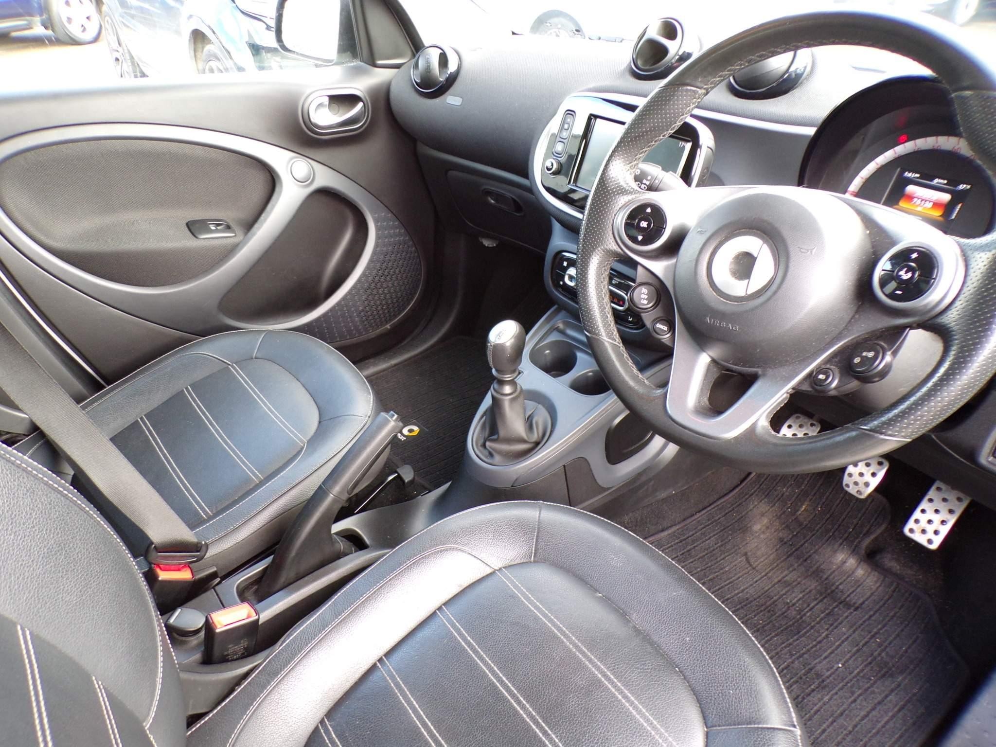 Smart ForFour Image 11